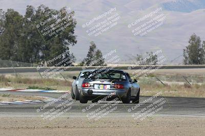 media/Jun-02-2024-CalClub SCCA (Sun) [[05fc656a50]]/Group 3/Qualifying/